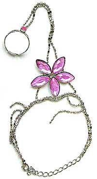 Costume Jewelry: OEM Flower Slave Bracelet Handflowers With Ring (size 79Kb)