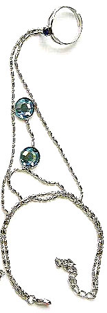 Costume Jewelry: OEM Slave Bracelet Handflowers With Ring (size 65Kb)