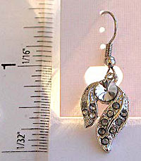 Costume Jewelry: OEM Open-leaf Design Fashion Earrings (size 67Kb)